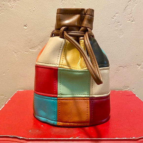 Vintage Mod Multi-color Patchwork Bucket Bag - Picture 3 of 15